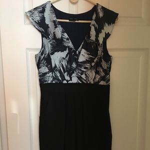 Tailored V-Neck Max & Cleo dress - with pockets!